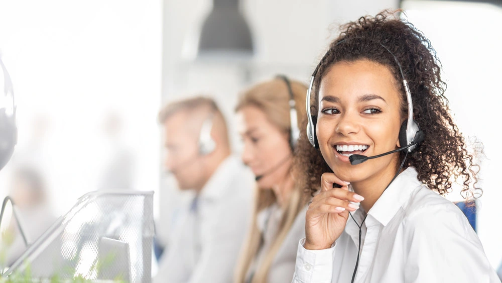 How to Deliver Excellent Experiences with Customer Service